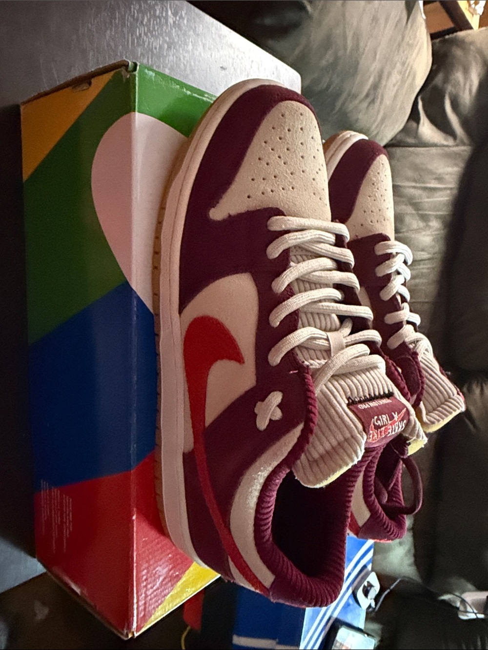Nike Dunk SB Skate Like A Girl - Picture 3 of 7